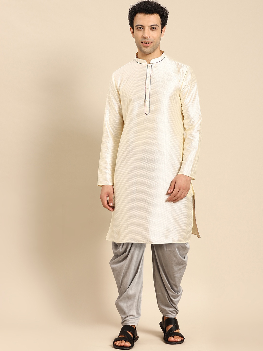 

Amodh by Kisah Men White Kurta with Dhoti Pant
