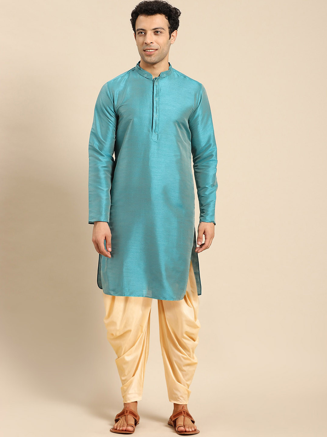 

Amodh by Kisah Men Teal Kurta with Dhoti Pants