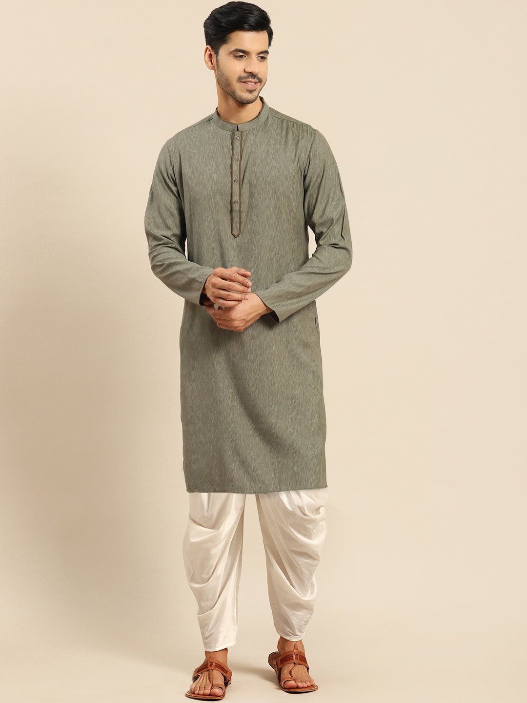 

Amodh by Kisah Men Olive Green Kurta with Dhoti Pants