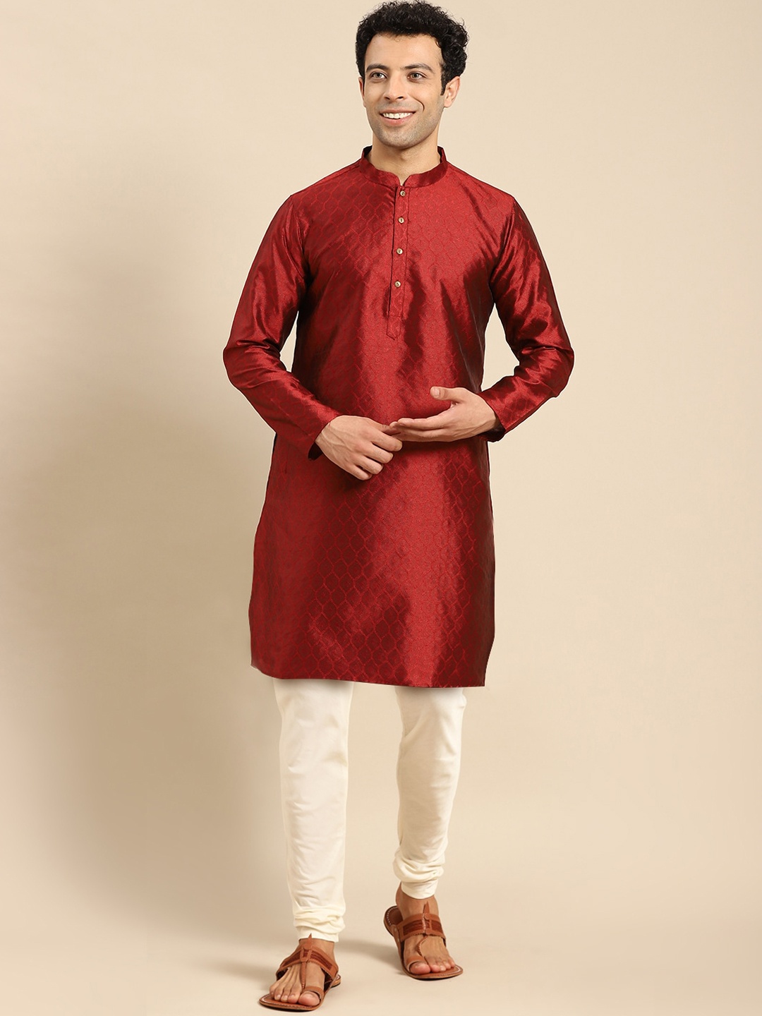 

Amodh by Kisah Men Maroon Embroidered Kurta with Churidar