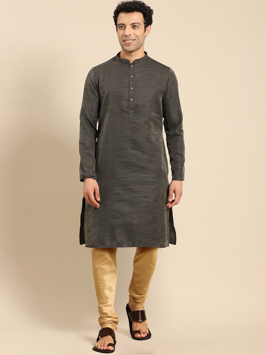 

Amodh by Kisah Men Grey Kurta with Churidar