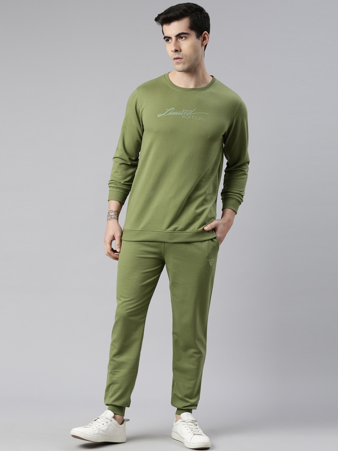 

Bushirt Men Olive Green Night suit