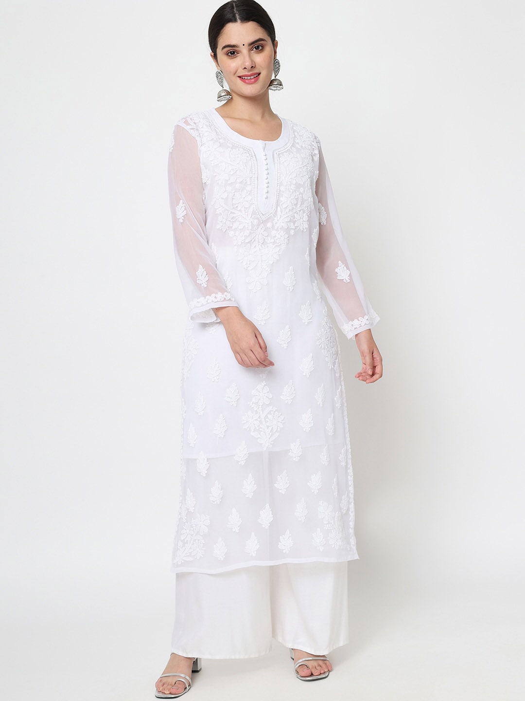 

PARAMOUNT CHIKAN Women White Floral Embroidered Chikankari Georgette Kurta With Slip