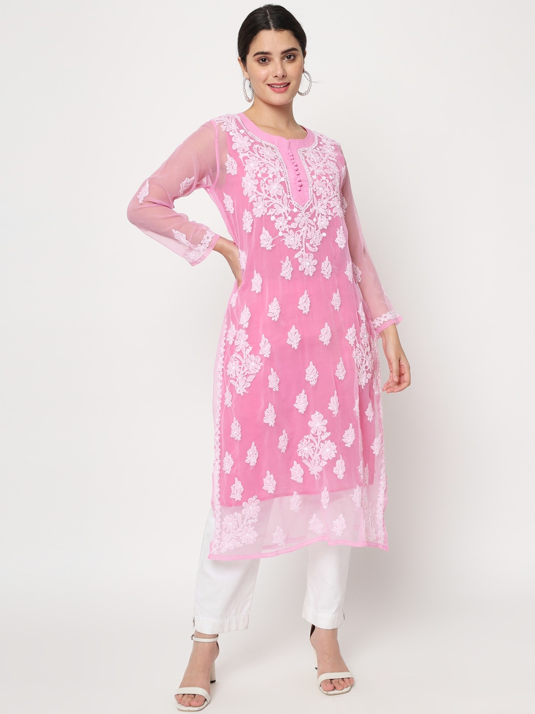

PARAMOUNT CHIKAN Women Pink Floral Embroidered Chikankari Georgette Kurta With Slip