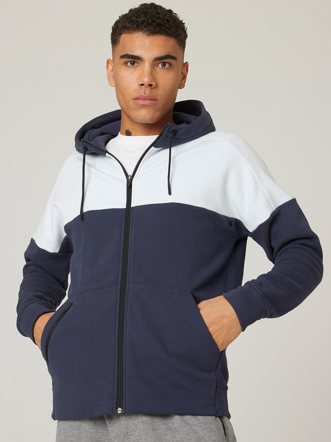 

NYAMBA By Decathlon Men Blue & White Colourblocked Hooded Jacket