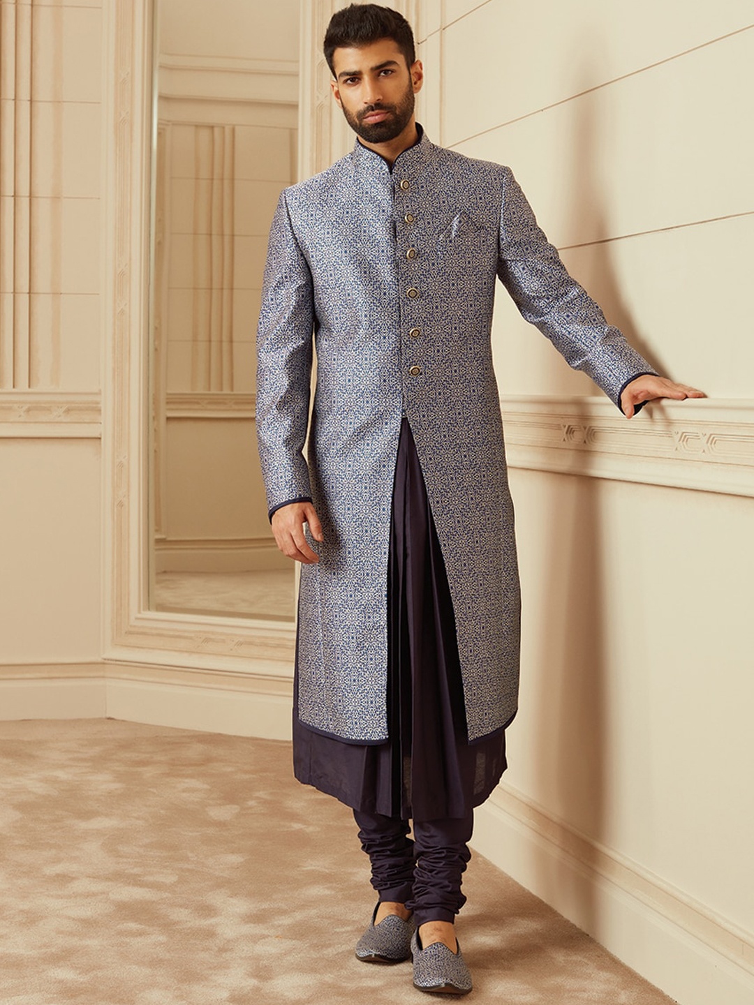 

Tasva Men Blue Self-Design Sherwani Set