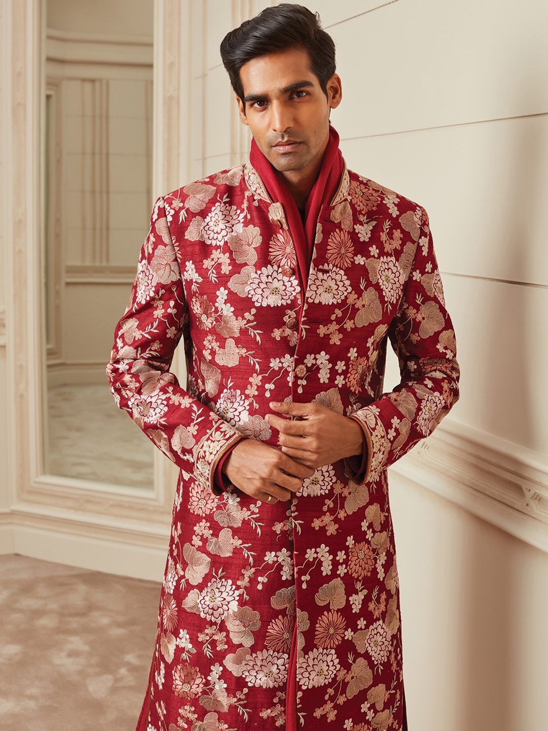 

Tasva Men Dori Embroidered Collar & Borders Sherwani, Maroon