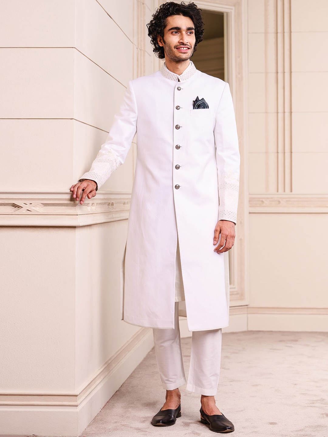 

Tasva Men Swarovski Detailing Linen Sherwani, White