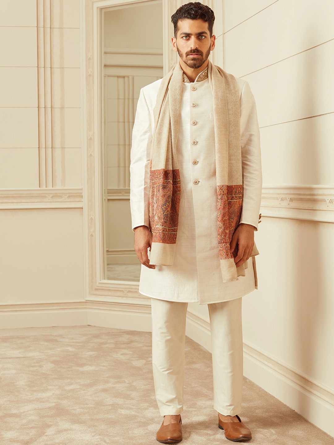 

Tasva Men Classic Achkan With Zardosi Embroidered Sherwani Set, Off white