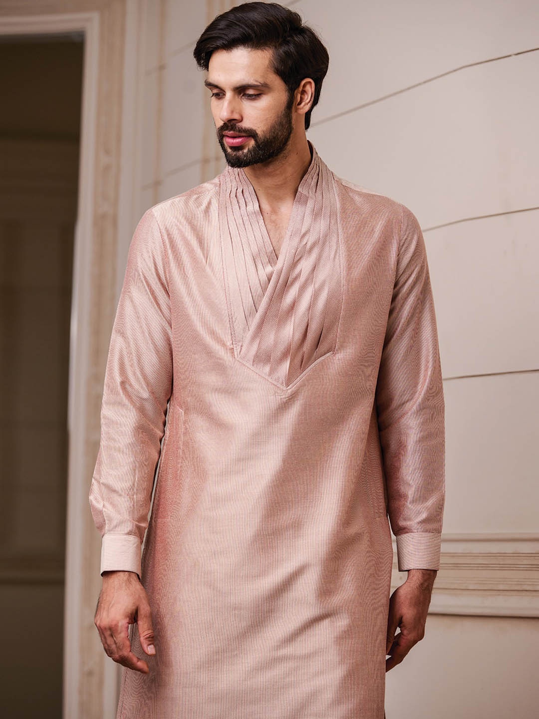 

Tasva Men Pink Solid Straight Kurta