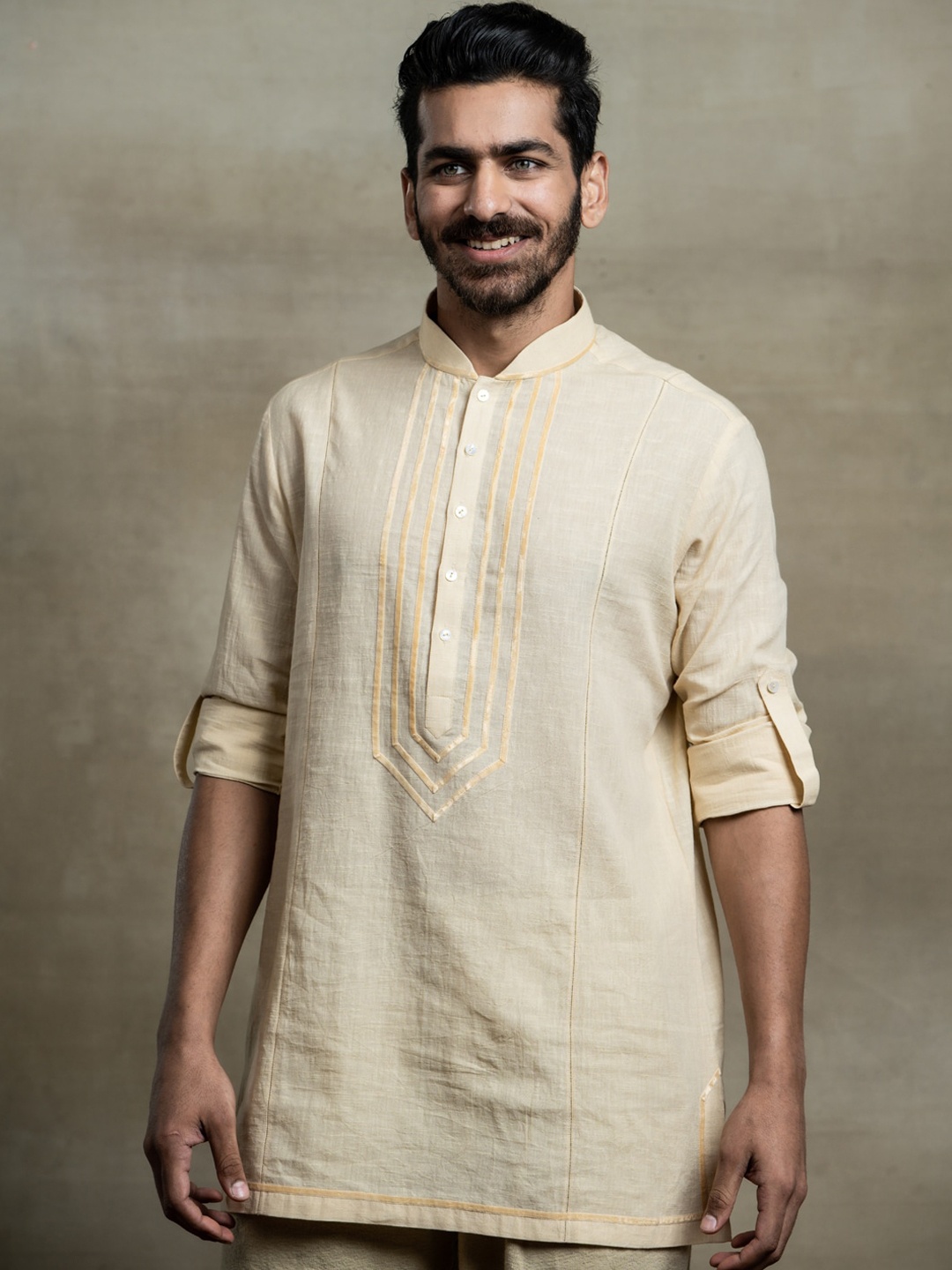 

Tasva Men Cream-Coloured Cotton Short Kurta With Velvet Tape Detailing