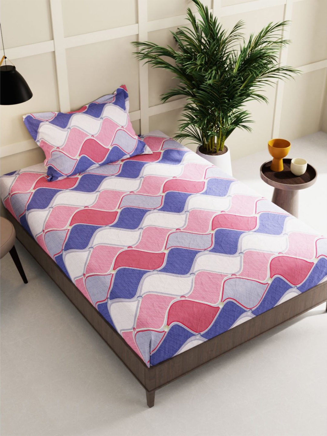 

KOPA Geometric 150 TC Single Bedsheet with 2 Pillow Covers, Blue