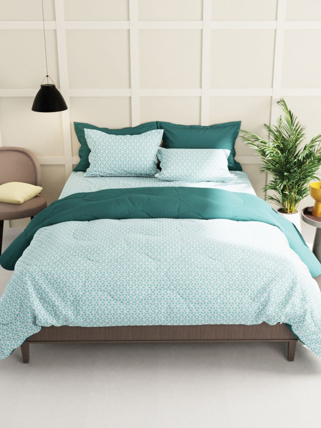 

BIANCA Geometric 150 TC Single Bedsheet with 2 Pillow Covers, Sea green