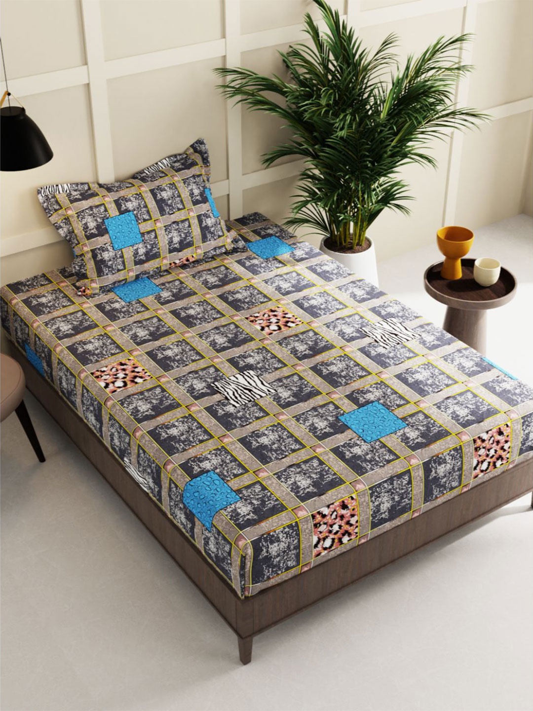 

KOPA Geometric 150 TC Single Bedsheet with 2 Pillow Covers, Grey