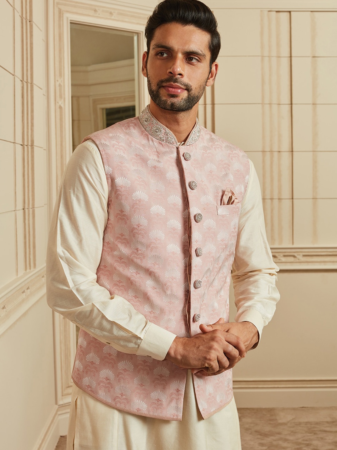 

Tasva Men Pink Woven Design Jacquard Bundi Nehru Jacket