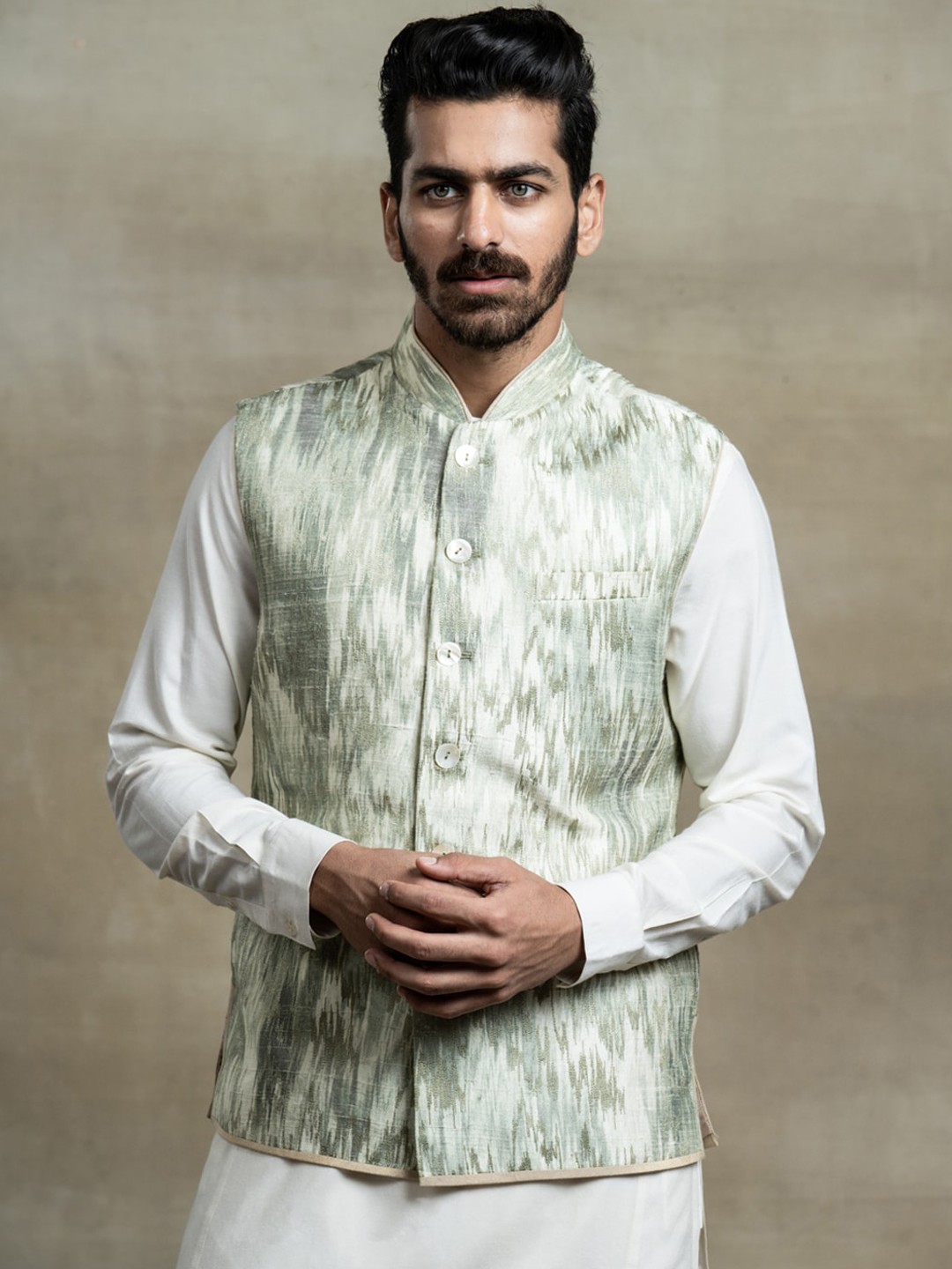 

Tasva Men Green Printed Woven Ikat Pure Silk Nehru Jacket