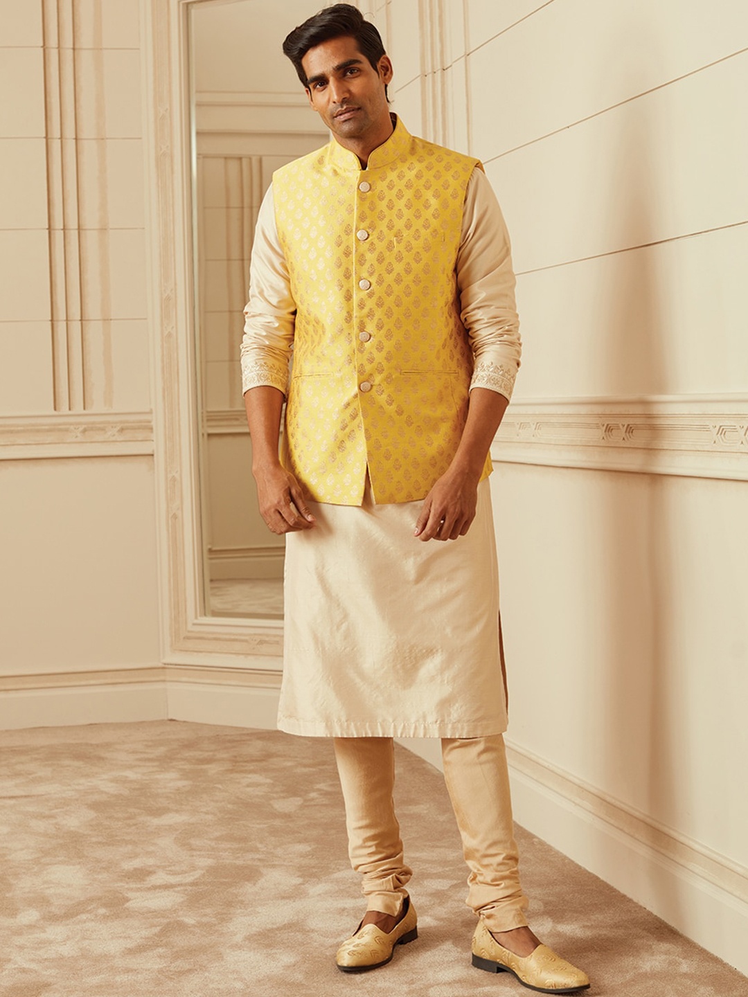 

Tasva Men Yellow Woven Design Herringbone Brocade Bundi With Collar Nehru Jackets