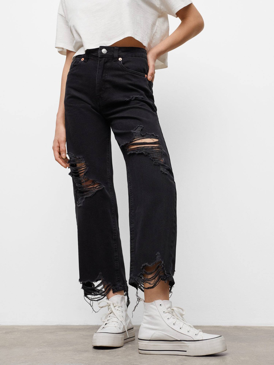 

Mango Kids Girls Black Solid Pure Cotton Mid-Rise Mildly Distressed Jeans