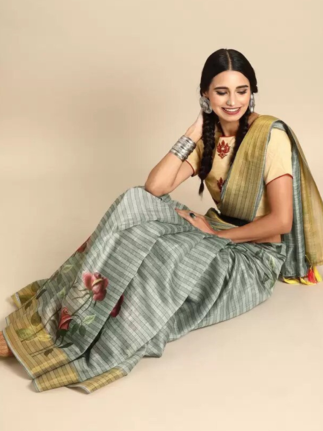 

Sangria Grey & Green Floral Pure Linen Saree