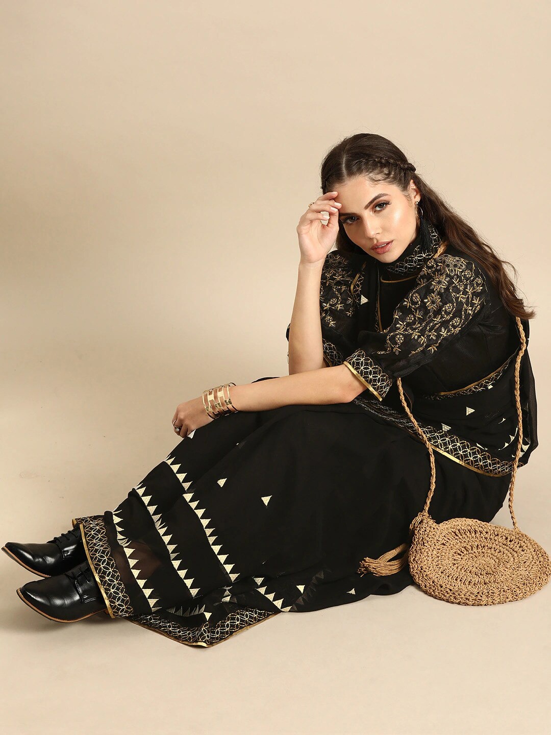 

Sangria Black & Gold-Toned Embellished Zardozi Heavy Work Saree