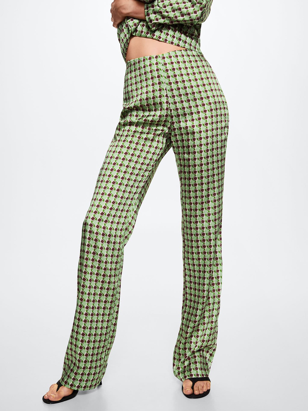 

MANGO Women Green & Burgundy Satin Printed RegularTrousers