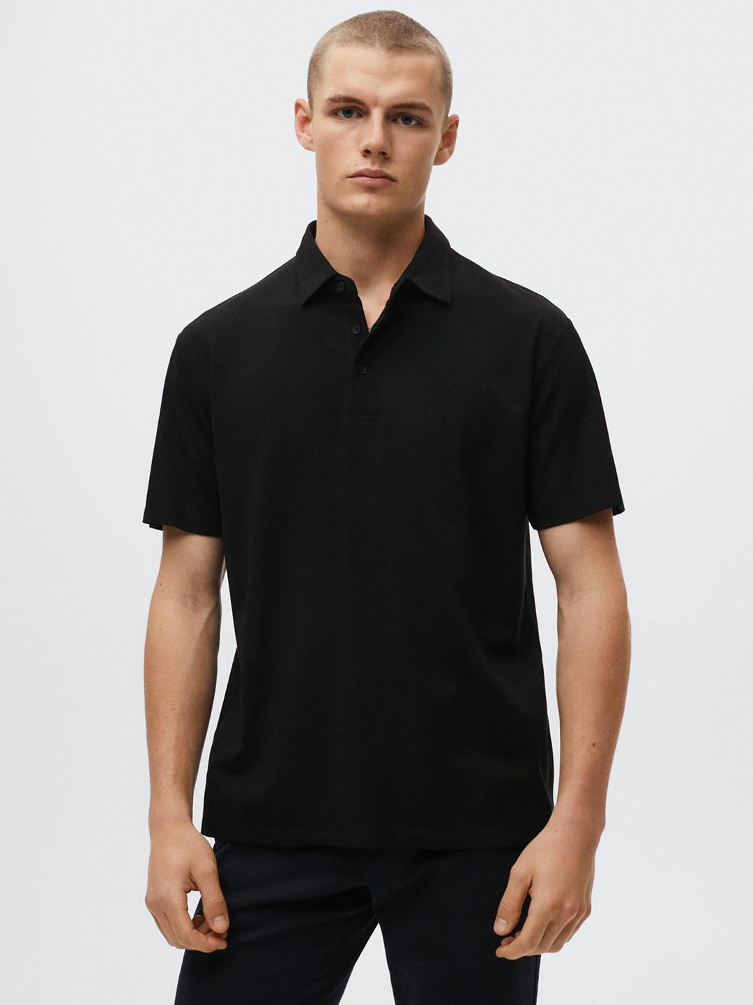 

MANGO MAN Black Solid Sustainable Polo Collar T-shirt