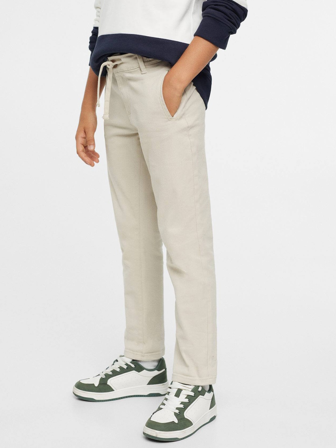 

Mango Kids Boys Beige Solid Trousers