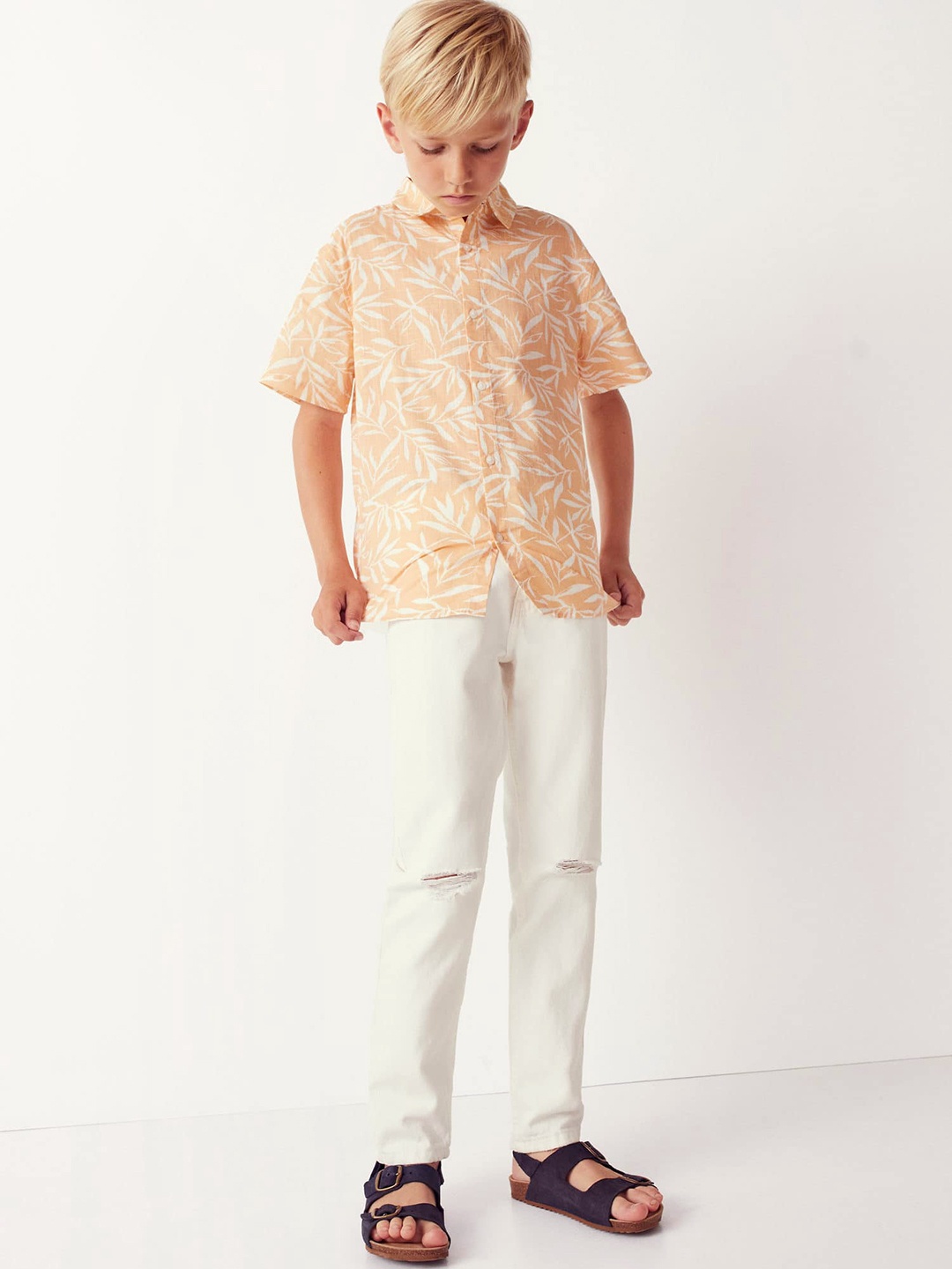 

Mango Kids Boys Peach-Coloured & White Pure Cotton Ethnic Printed Sustainable Casual Shirt