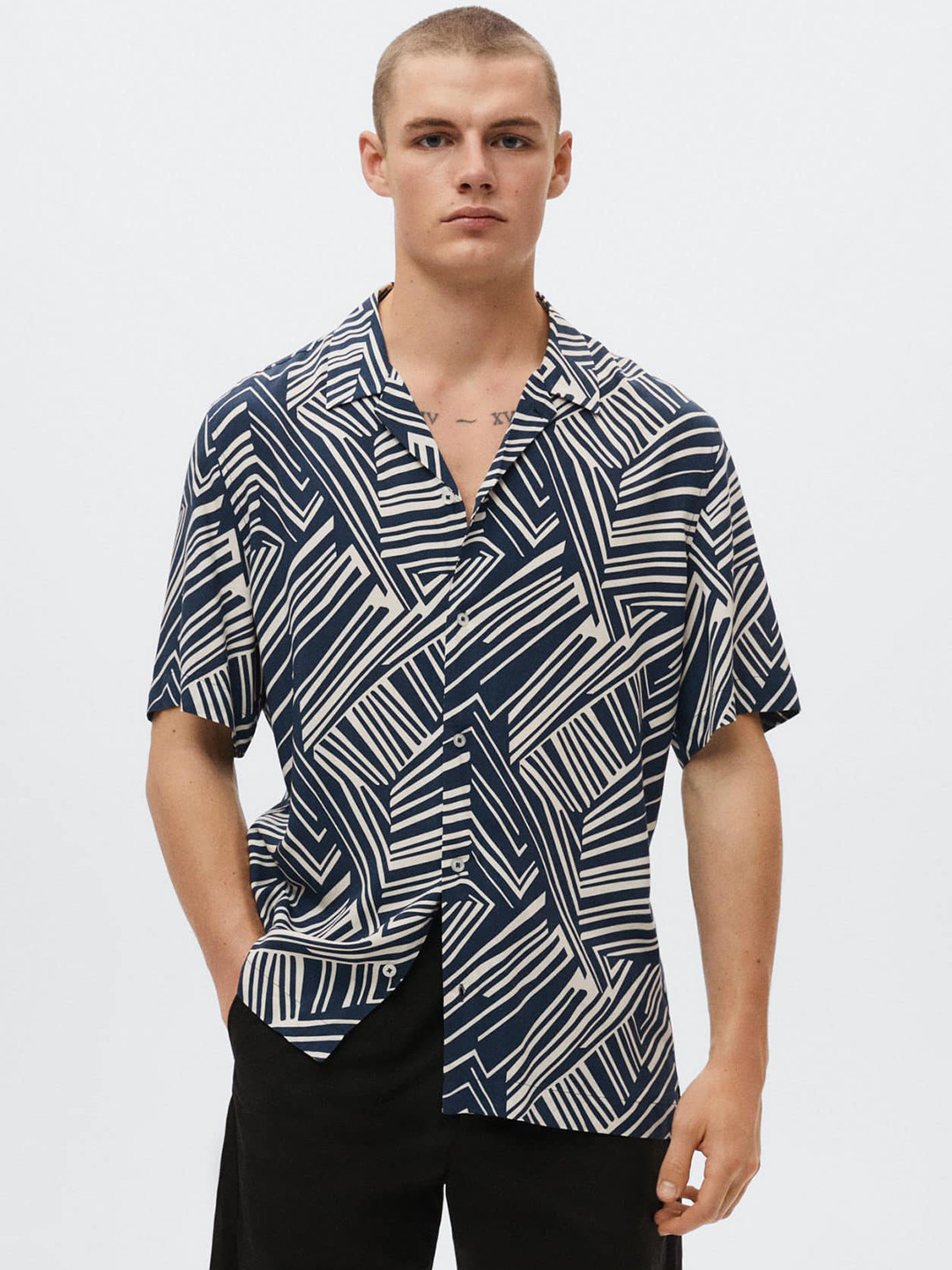 

MANGO MAN Men Navy Blue Printed Casual Shirt