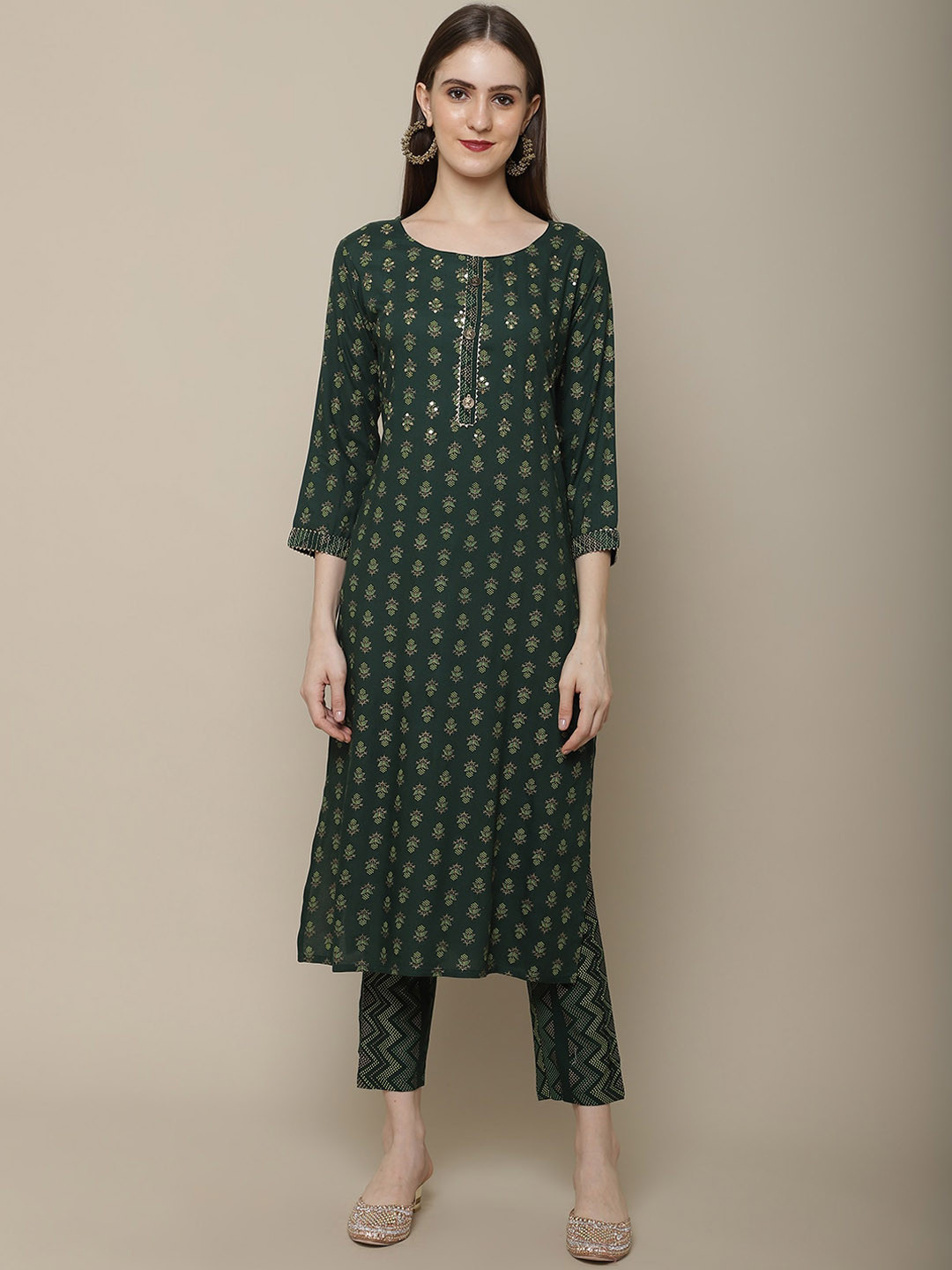 

Sangria Women Ethnic Motifs Embroidered Pure Cotton Kurta with Trousers, Green