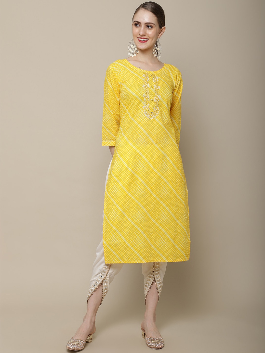 

Sangria Women Yellow & White Embellished Cotton Straight Kurta