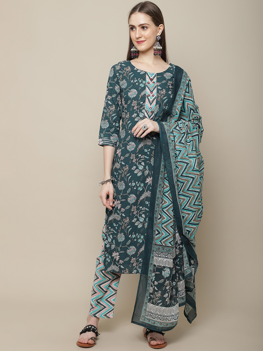 

Sangria Women Floral Printed Pure Cotton Kurta with Trousers & With Dupatta, Green