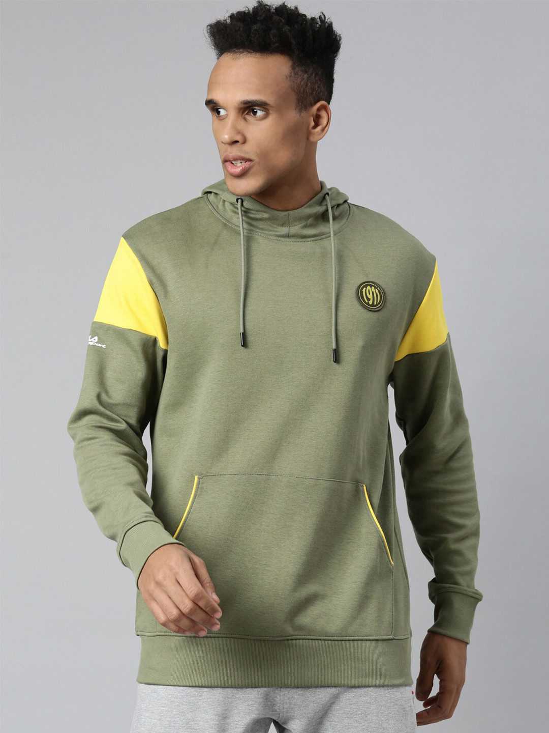 

FILA Men Green Printed Hooded Sweatshirt