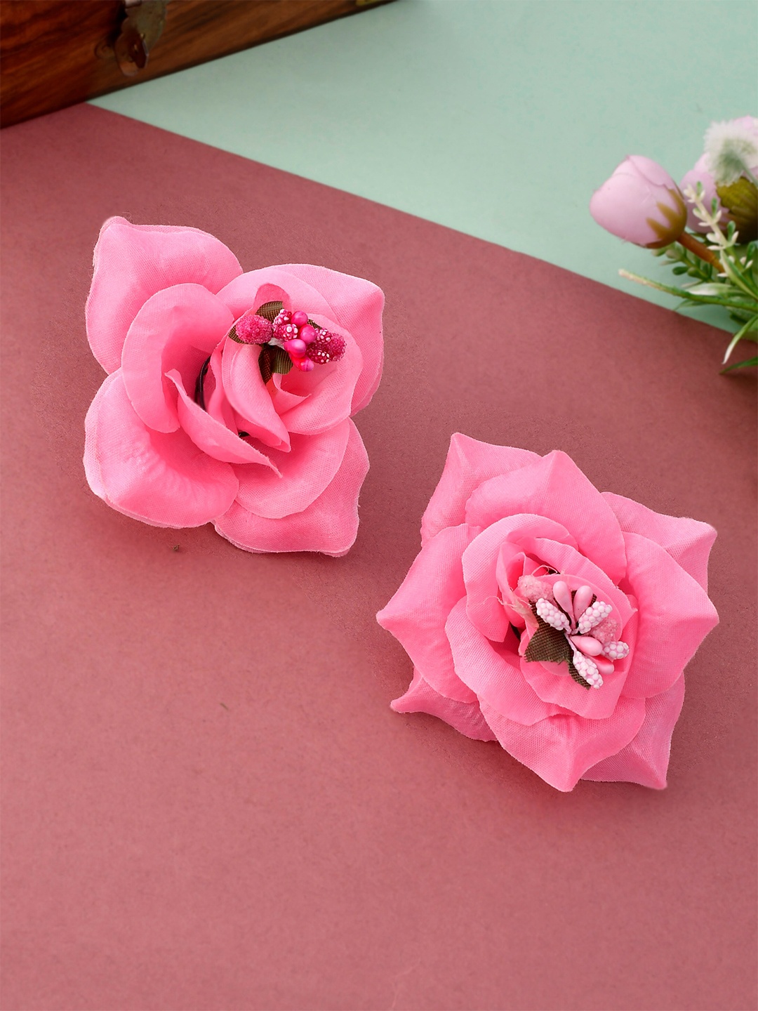 

Silvermerc Designs Women Set of 2 Embellished Alligator Hair Clips, Pink