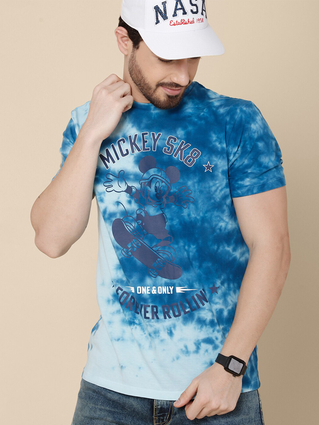 

Free Authority Men Blue Mickey Print Cotton T-shirt