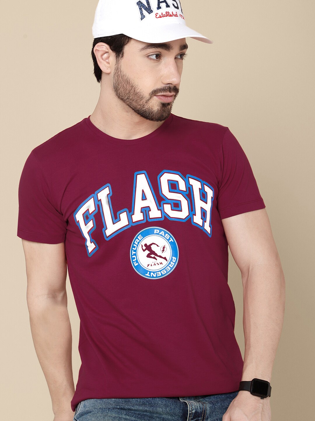 

Free Authority Men Red & White Cotton Flash Print T-shirt