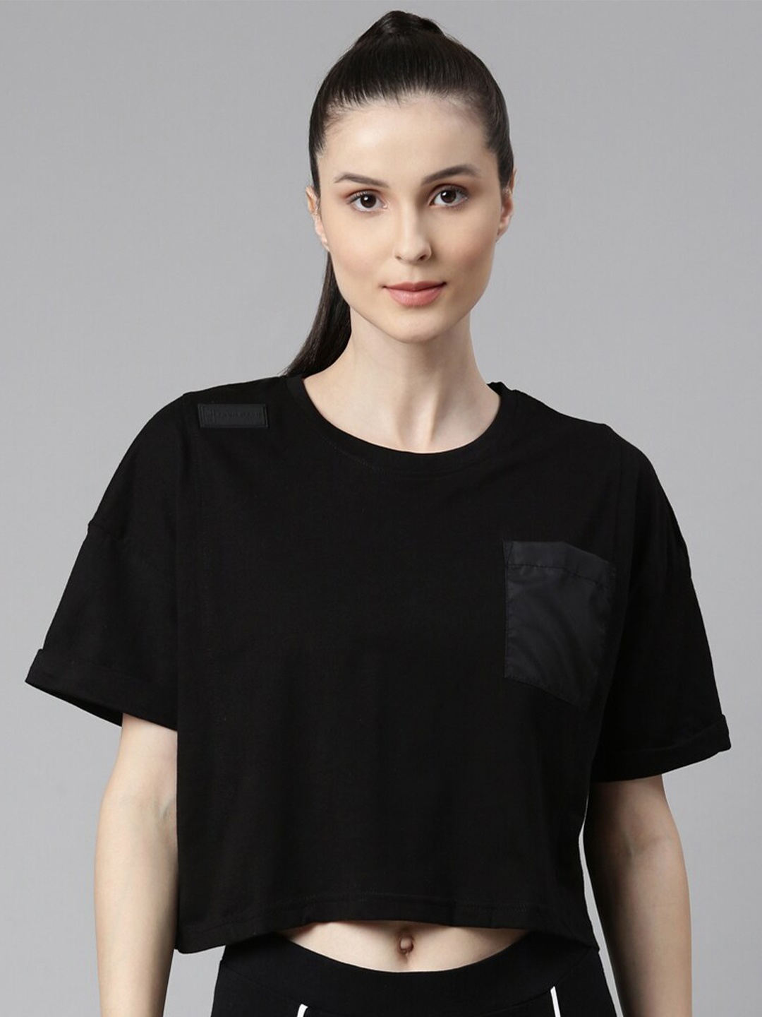 

FILA Women Black Drop-Shoulder Sleeves Organic Cotton T-shirt