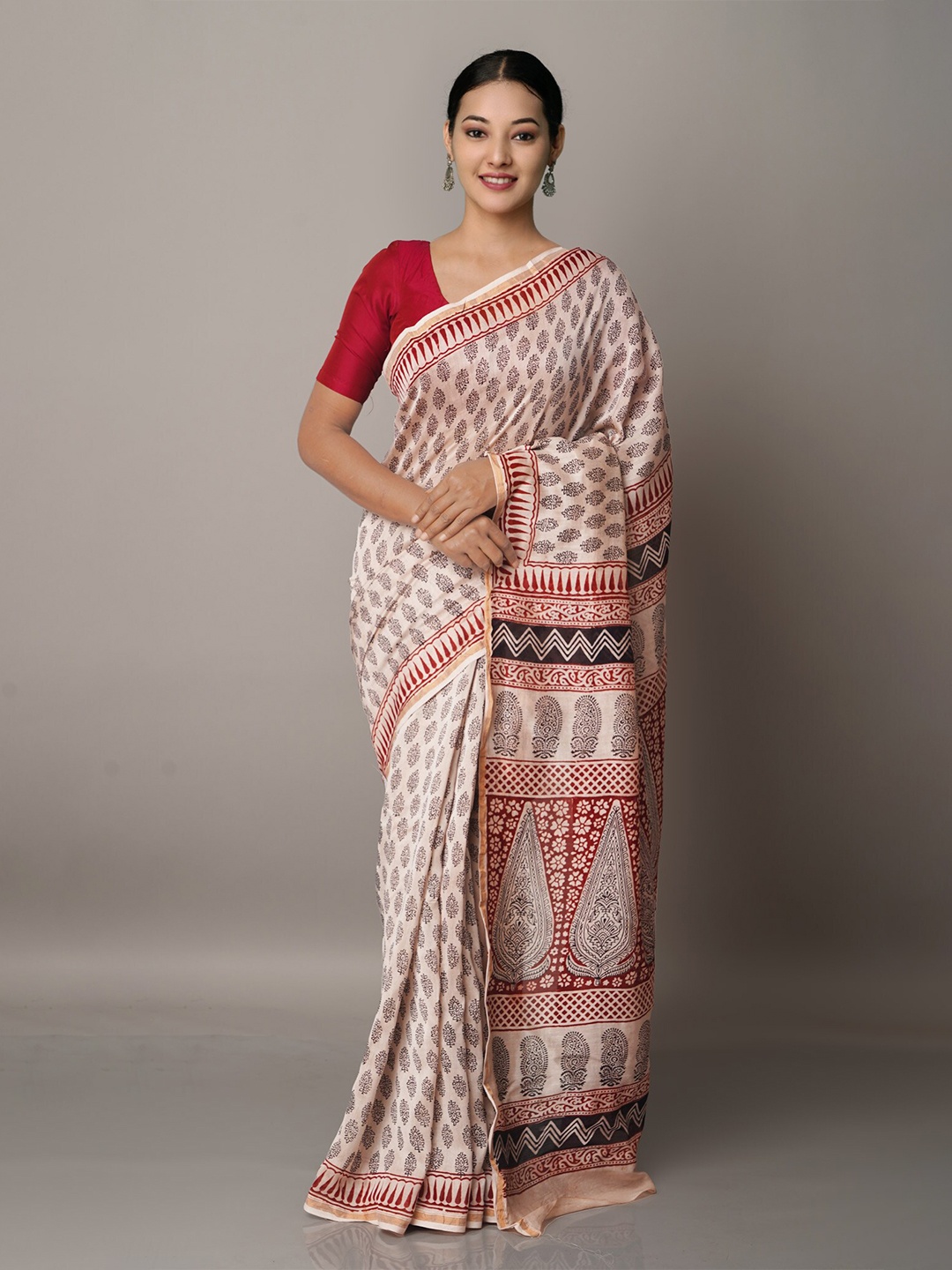 

Unnati Silks Off White & Maroon Bagh Printed Zari Pure Cotton Chanderi Saree
