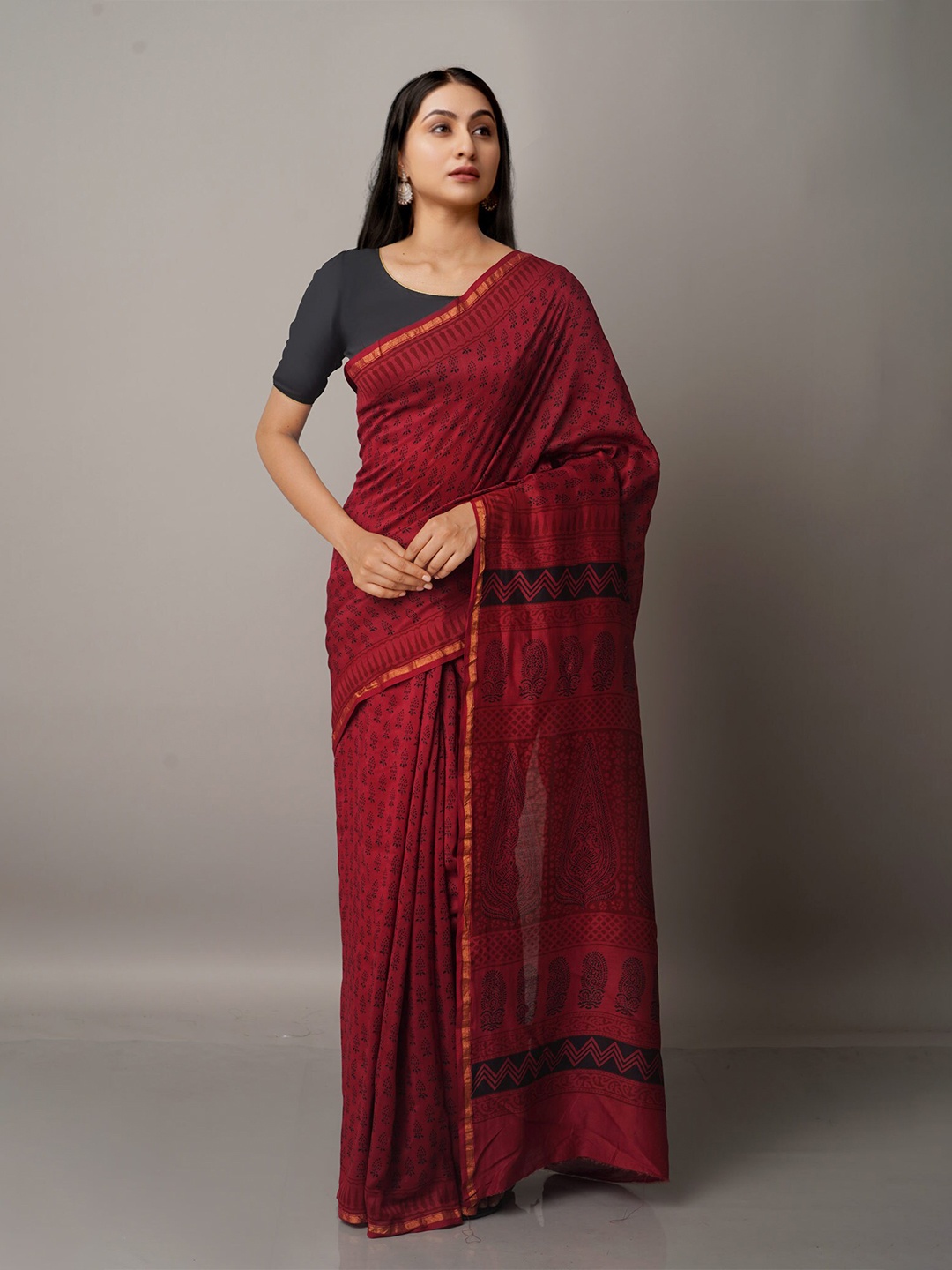 

Unnati Silks Red & Black Bagh Printed Zari Pure Cotton Chanderi Saree