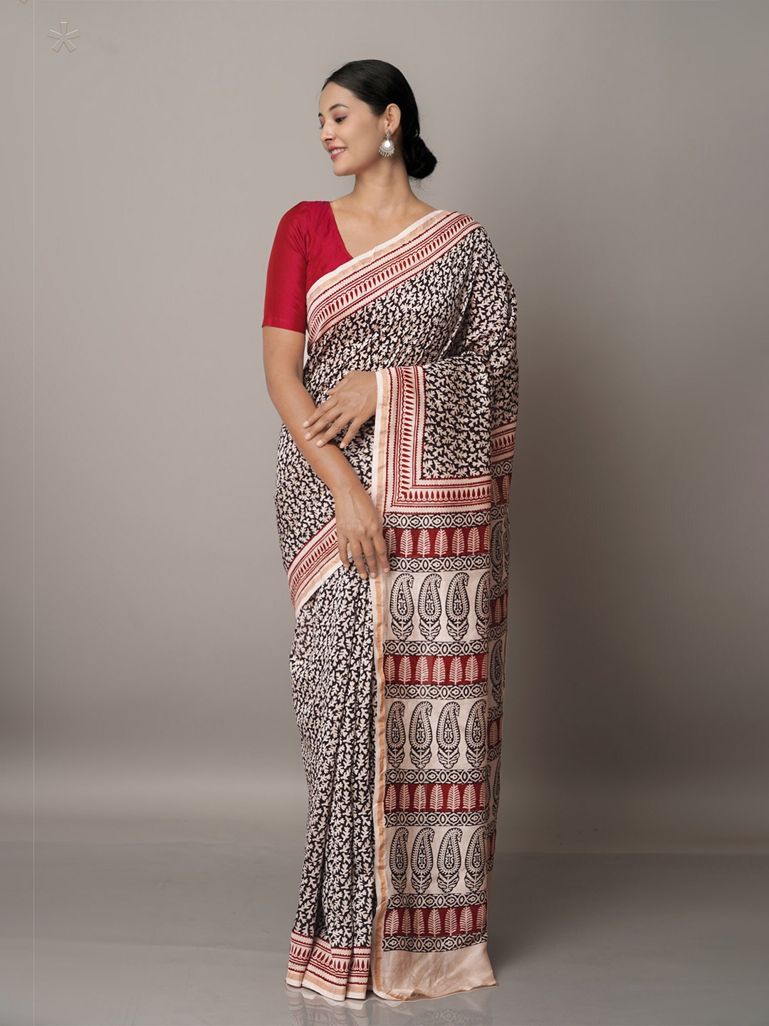 

Unnati Silks Beige & Black Bagh Zari Pure Cotton Chanderi Saree