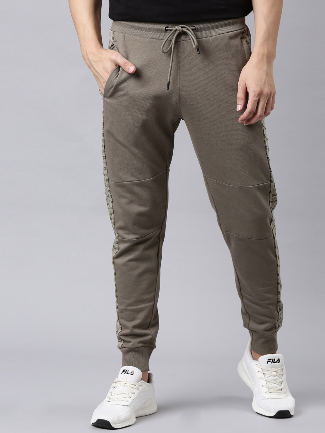 

FILA Men Olive Green Solid Drawstring Cotton Joggers