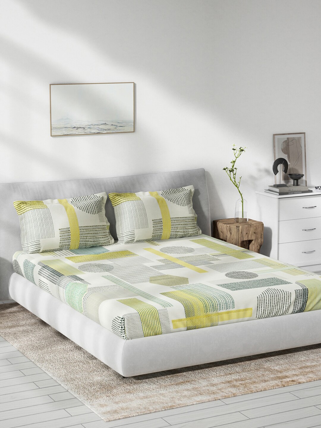 

DDeco Striped 130 TC King Bedsheet with 2 Pillow Covers, Cream