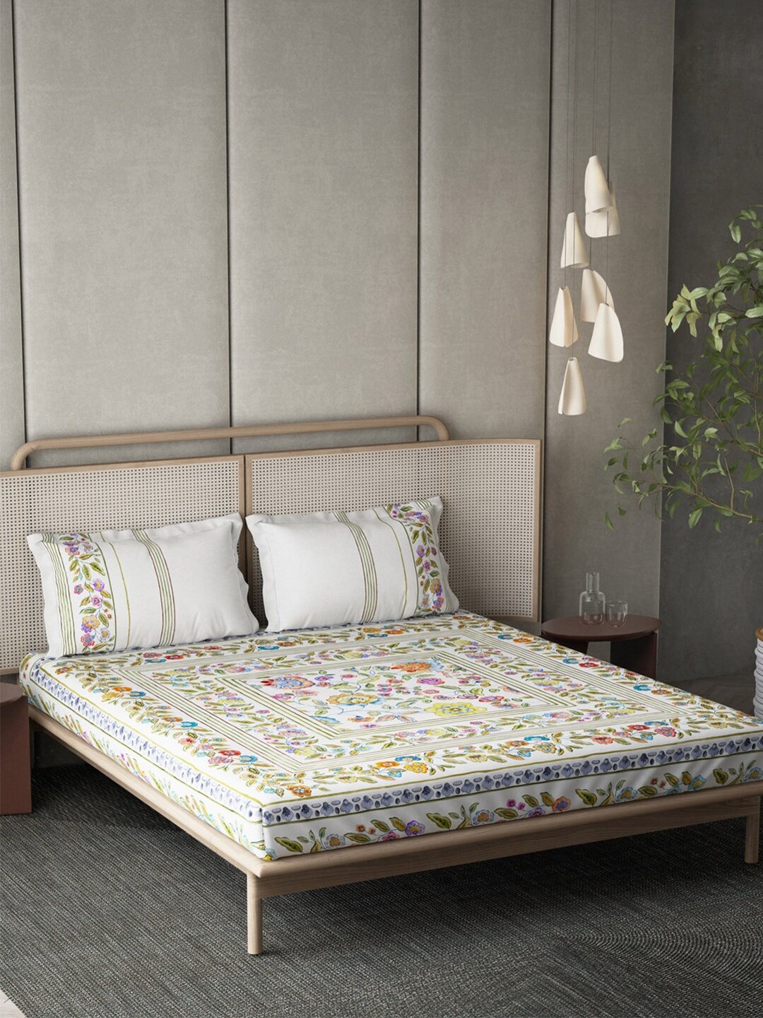 

DDecor Floral 130 TC King Bedsheet with 2 Pillow Covers, White