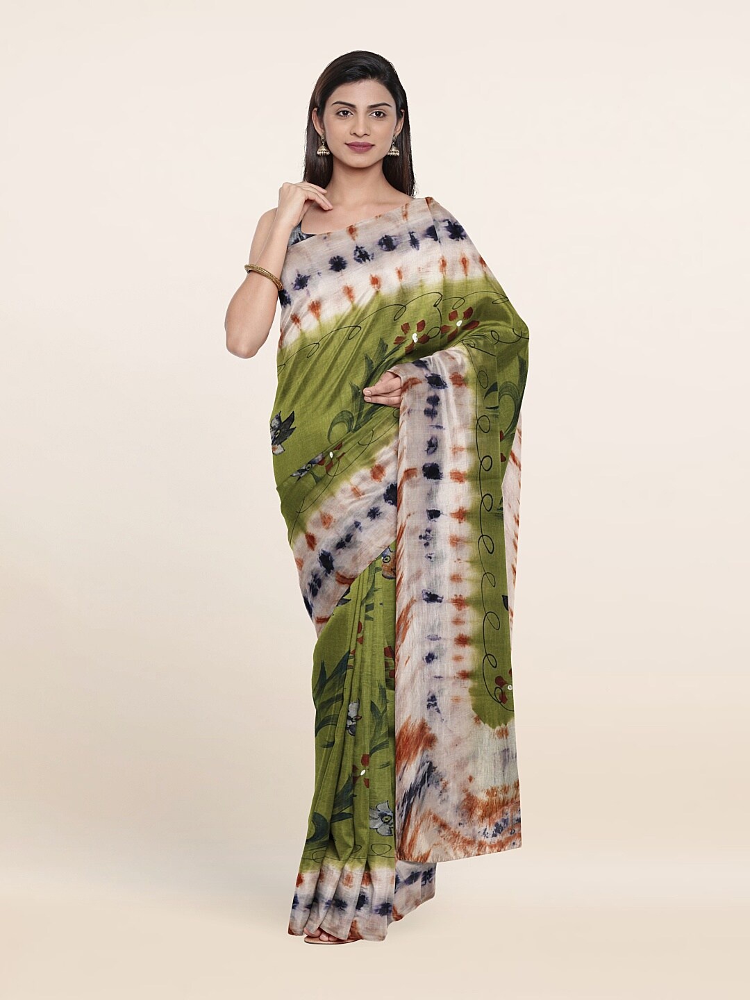 

Pothys Green & White Floral Pure Cotton Saree