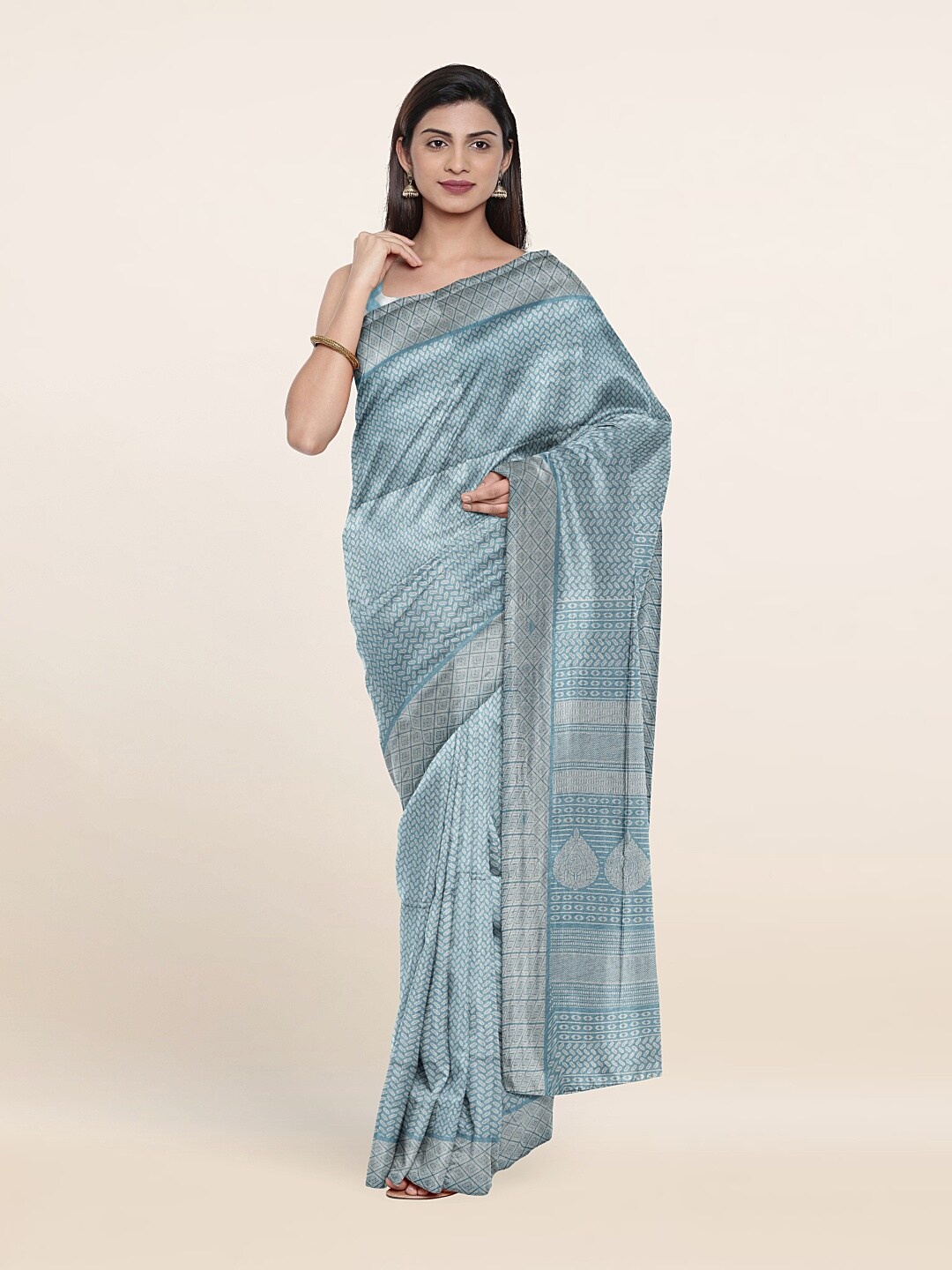 

Pothys Blue & White Ethnic Motifs Saree