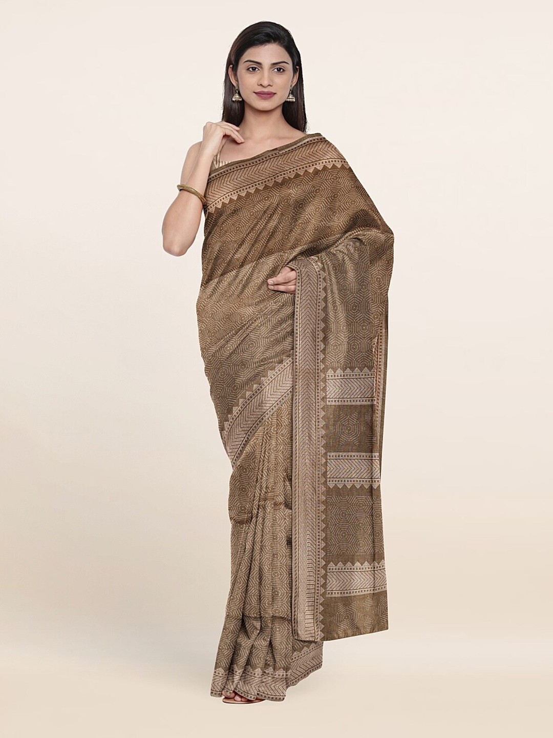 

Pothys Grey & Beige Printed Cotton Blend Saree