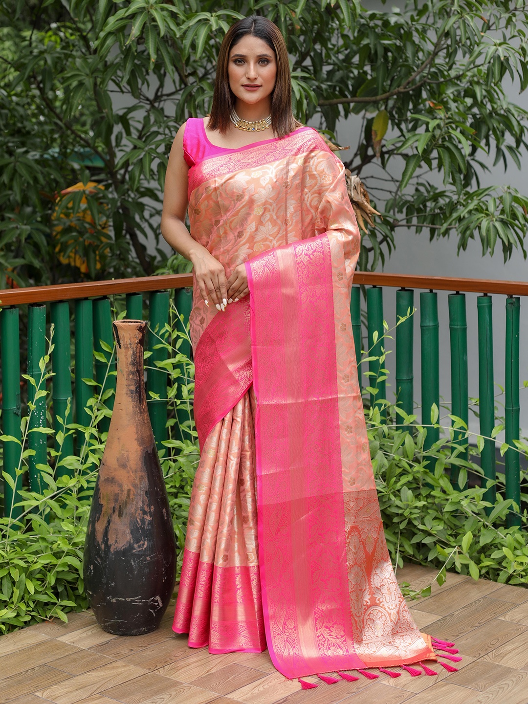 

Mitera Peach-Coloured & Pink Woven Design Zari Silk Blend Kanjeevaram Saree