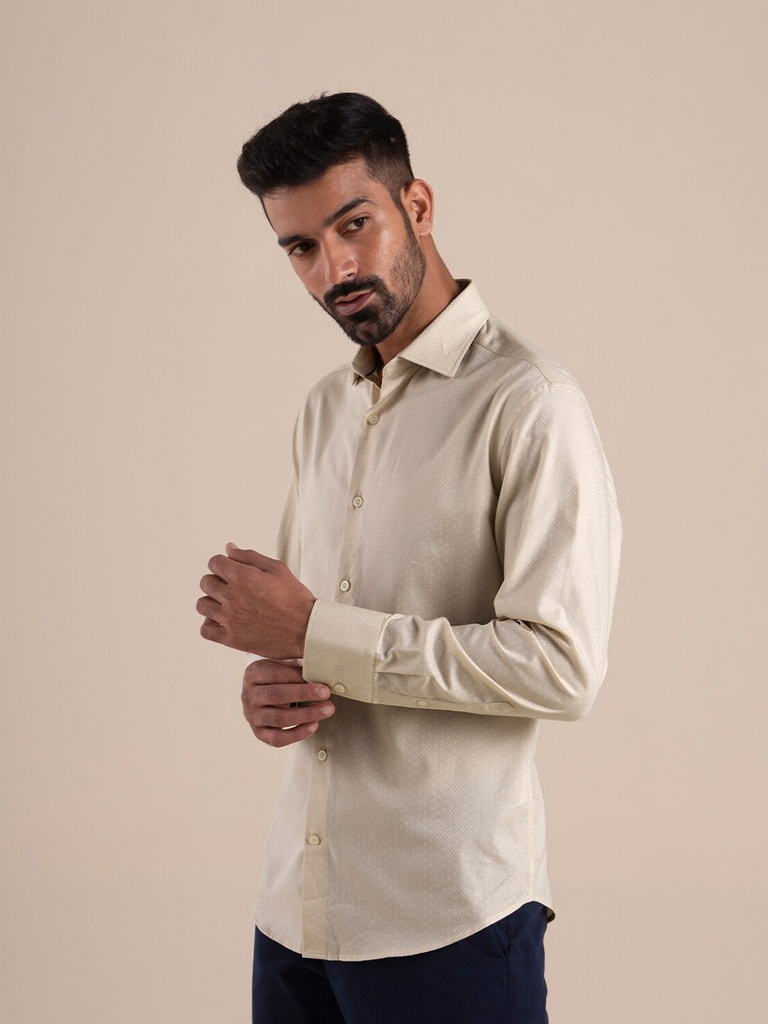 

Andamen Men Khaki Solid Cotton Casual Shirt