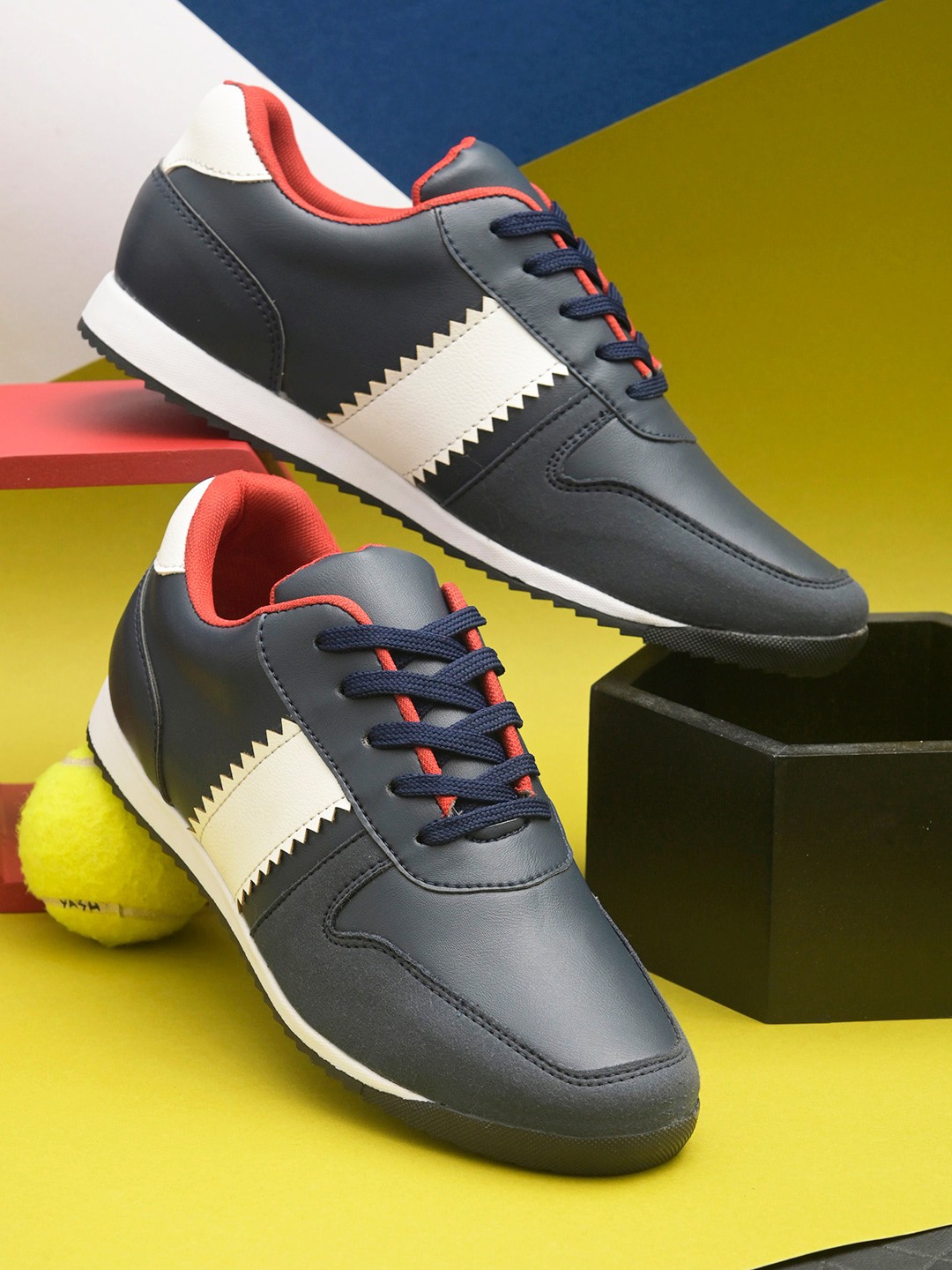 

Roadster Men Colourblocked Sneakers, Blue