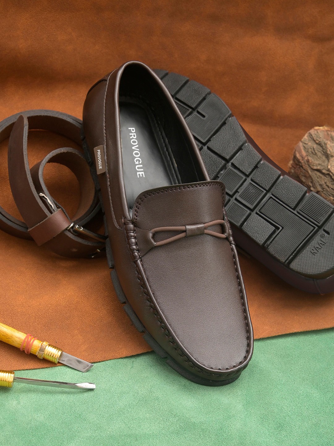 

Provogue Men Solid Loafers, Brown